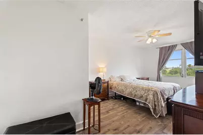 3315 58th Avenue S #513, Saint Petersburg, FL 33712 - Photo 11