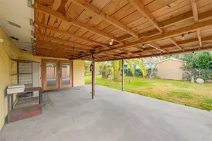 1465 Bayview Dr, Clearwater, FL 33756 - Photo 35