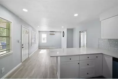 524 6th Avenue NE, Largo, FL 33770 - Photo 11