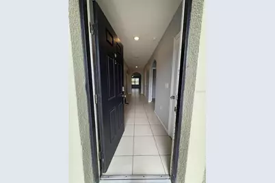 8216 Bilston Village Lane, Gibsonton, FL 33534 - Photo 3