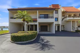 128 1st St E, Tierra Verde, FL 33715 - Photo 7