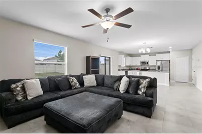 7109 Paradise Island Court, Sun City Center, FL 33573 - Photo 11