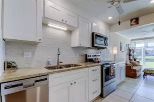 5095 Bay St NE, Saint Petersburg, FL 33703 - Photo 3