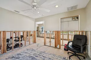 19 Sandpiper Rd, Tampa, FL 33609 - Photo 15