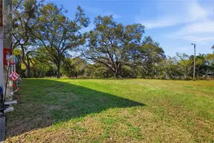 1165 Mission Cir, Clearwater, FL 33759 - Photo 23