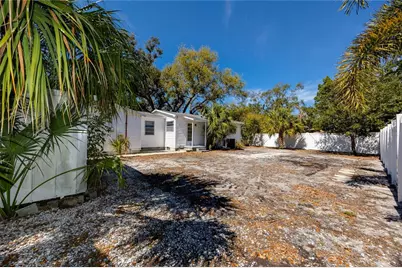 731 72nd Street N, Saint Petersburg, FL 33710 - Photo 37