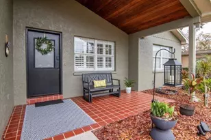 10212 Newport Cir, Tampa, FL 33612 - Photo 5