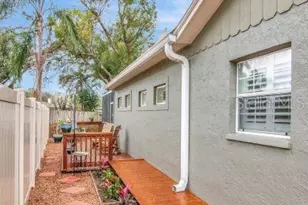 10212 Newport Cir, Tampa, FL 33612 - Photo 27