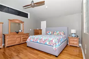 10212 Newport Cir, Tampa, FL 33612 - Photo 23