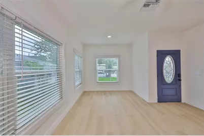 829 18th Street S, Saint Petersburg, FL 33712 - Photo 5