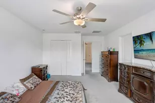 6384 Ten Acre Ct, Zephyrhills, FL 33541 - Photo 17