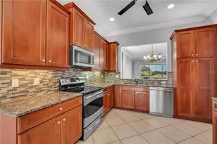 5002 Indian Shores Pl, Wimauma, FL 33598 - Photo 13