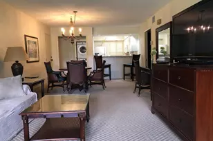 29129 Bay Hollow Dr, Wesley Chapel, FL 33543 - Photo 3