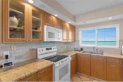 1290 Gulf Boulevard #1002, Clearwater, FL 33767 - Photo 17