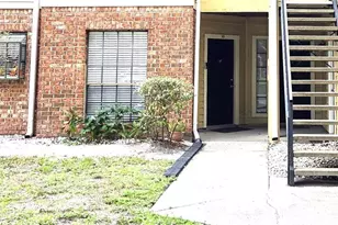 8630 Mallard Reserve Dr, Tampa, FL 33614 - Photo 1