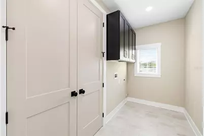 213 W Giddens Avenue, Tampa, FL 33603 - Photo 29