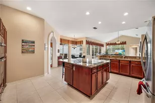 17710 Currie Ford Dr, Lutz, FL 33558 - Photo 9