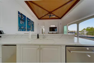 824 Island Way, Clearwater Beach, FL 33767 - Photo 45