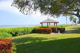 6219 Palma Del Mar Blvd S, Saint Petersburg, FL 33715 - Photo 27