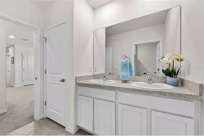 17029 Avon Dive Lane, Wimauma, FL 33598 - Photo 21