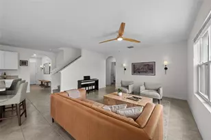 17029 Avon Dive Ln, Wimauma, FL 33598 - Photo 5