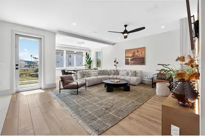 100 12th Street N, Bradenton Beach, FL 34217 - Photo 3