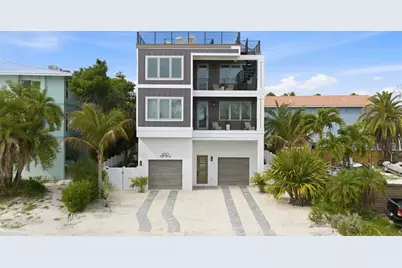 100 12th Street N, Bradenton Beach, FL 34217 - Photo 1