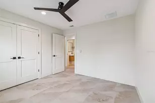 3921 Versailles Dr, Tampa, FL 33634 - Photo 23
