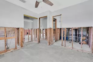 735 Snell Isle Blvd NE, Saint Petersburg, FL 33704 - Photo 17