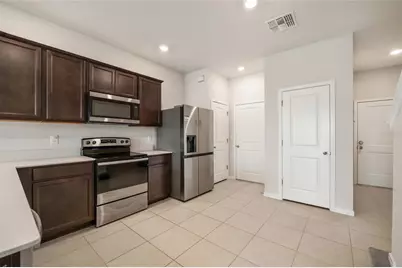 5489 Elmview Crossing, Wesley Chapel, FL 33545 - Photo 9