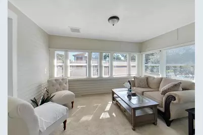 614 8th Street N, Saint Petersburg, FL 33701 - Photo 7