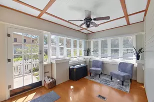 614 8th St N, Saint Petersburg, FL 33701 - Photo 17