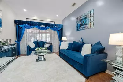 1619 Palace Court, Valrico, FL 33594 - Photo 9