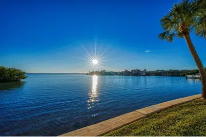 8 Belleview Boulevard #203, Belleair, FL 33756 - Photo 3