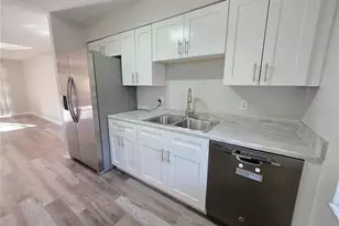 7604 Abbey Ln, Tampa, FL 33617 - Photo 13