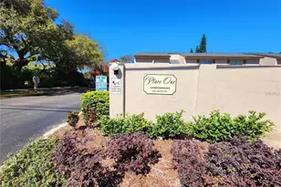 7604 Abbey Ln, Tampa, FL 33617 - Photo 3