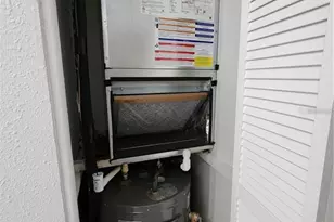 7604 Abbey Ln, Tampa, FL 33617 - Photo 31