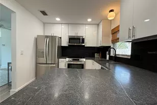 204 Mindy Dr, Largo, FL 33771 - Photo 9