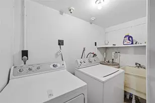 2768 Belle Haven Dr, Clearwater, FL 33763 - Photo 17