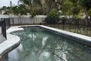 1701 Avoca Dr, Tarpon Springs, FL 34689 - Photo 11