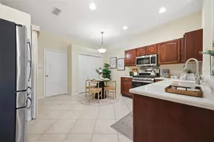 19305 Gophertrail Pl, Land O Lakes, FL 34638 - Photo 5