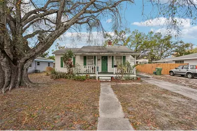 806 33rd Street Court W, Bradenton, FL 34205 - Photo 1