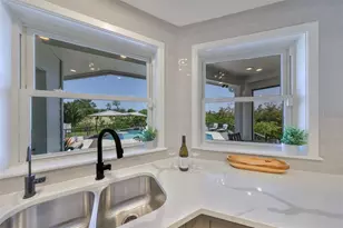 945 Bunker View Dr, Apollo Beach, FL 33572 - Photo 31