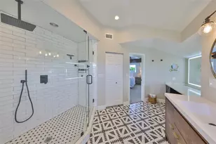 945 Bunker View Dr, Apollo Beach, FL 33572 - Photo 51