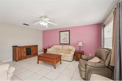 402 Dorchester Place #40, Sun City Center, FL 33573 - Photo 5