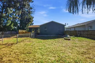 11696 Currie Ln, Largo, FL 33774 - Photo 25