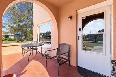 1900 17th Street S, Saint Petersburg, FL 33712 - Photo 7