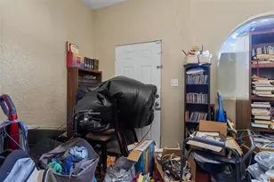 1900 17th St S, Saint Petersburg, FL 33712 - Photo 15