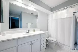 2400 Granada Cir W, Saint Petersburg, FL 33712 - Photo 35