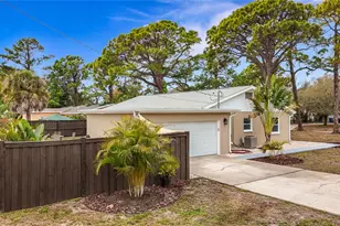 2400 Granada Cir W, Saint Petersburg, FL 33712 - Photo 55